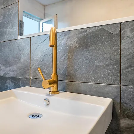 Holiday home Wellness Oase Mit Whirlpool U Sauna Brunsbuttel